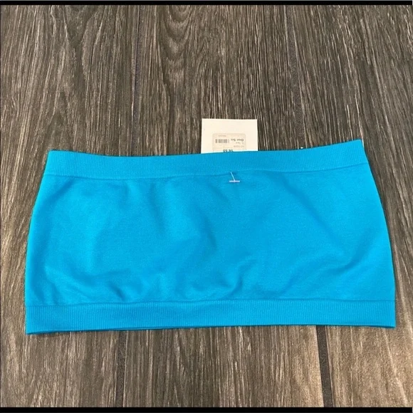 Zenana Outfitters Seamless Solid Bandeau in Teal - Picture 2 of 4